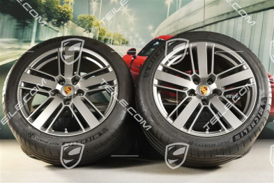 20" Panamera Design 2 Sommerräder, Felgen 9,5J x 20 ET71 + 11,5J x 20 ET68 + Michelin Sommerreifen 275/40 ZR20 + 315/35 ZR20, mit RDK-Sensoren, Platinum Seidenmatt