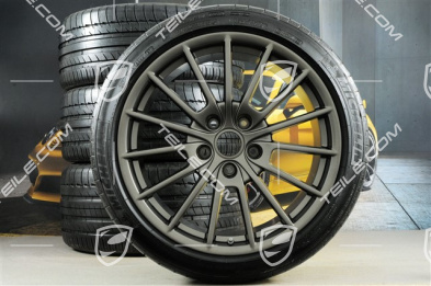 20" Komplet kół letnich Panamera Sport, felgi 2 x 9,5J x 20 ET 65 + 2 x 11,5 J x 20 ET 63, opony 255/40 ZR20 + 295/35 ZR20, Platinum, z czujnikami ciśnienia