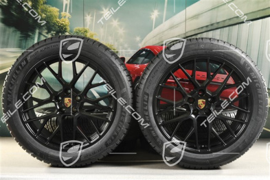 20-inch "RS Spyder Design" winter wheels set, rims 9J x 20 ET26 + 10J x 20 ET19, Michelin Pilot Alpin 5 SUV winter tyres 265/45 R20 + 295/40 R20, with TPMS, black satin mat
