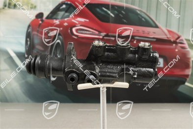 914-6, Brake master cylinder