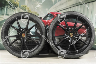 20" Carrera S koła zimowe, komplet do Cayman GT4 / Boxster Spyder, felgi 8J x 20 ET57 + 10J x 20 ET45, opony zimowe Michelin 235/35 R20 + 275/30 R20, czarne (satynowy półmat), z czujnikami ciśnienia
