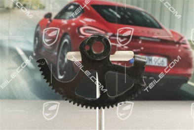 Gear for bonnet spoiler