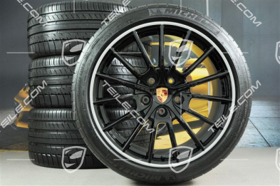 20" Komplet kół letnich Panamera Sport, felgi 9,5J x 20 ET 65 + 11,5 J x 20 ET 63, opony letnie 255/40 ZR20 + 295/35 ZR20, czarne, z czujnikami RDK