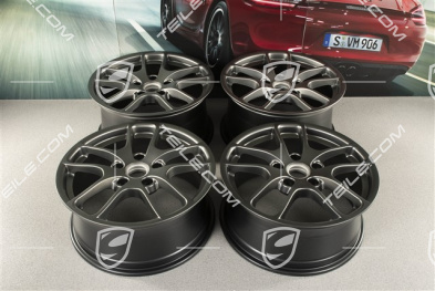 18" komplet felg "Cayman III", 8J x 18 ET57 + 9J x 18 ET47, platyna