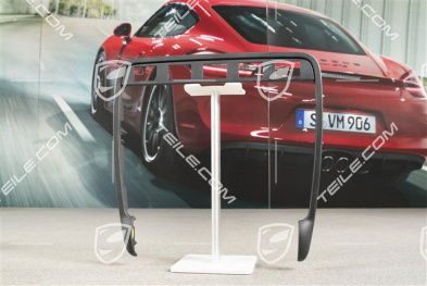 Osłona konsoli środkowej, podgrzewane fotele, satynowe aluminium