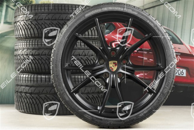 20" Carrera S koła zimowe, komplet do Cayman GT4 / Boxster Spyder, felgi 8J x 20 ET57 + 10J x 20 ET45, opony zimowe Michelin 235/35 R20 + 275/30 R20, czarne (satynowy półmat), z czujnikami ciśnienia