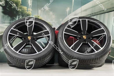 22" Koła letnie Sport Classic, komplet, felgi 10J x 22 ET48 + 11,5J x 22 ET61 + opony letnie Pirelli 285/35 ZR22 + 315/30 ZR22, czarny wysoki połysk, z czujnikami ciśnienia