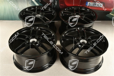 19-inch Panamera Turbo II wheel set, 10J x 19 ET61 + 9J x 19 ET60,  black high gloss