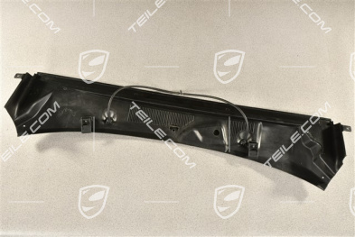 Maserati 4200 Osłona podszybia przedniego (plastikowa), czarna