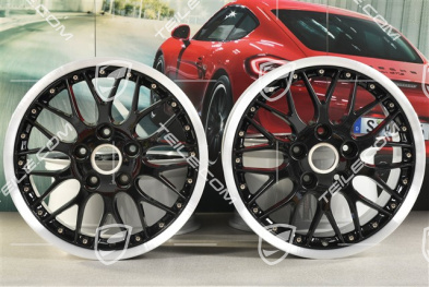 18" SportClassic II Felgensatz, 8J x 18 ET52 + 10J x 18 ET65, schwarz hochglanz