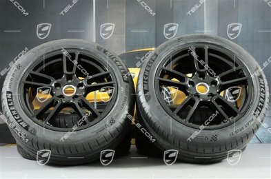 19-inch summer wheels set "Panamera", rims 9J x 19 ET64 + 10,5 J x 19 ET62 + Michelin Sport 4 summer tyres 265/45 R19 + 295/40 R19, in black high gloss
