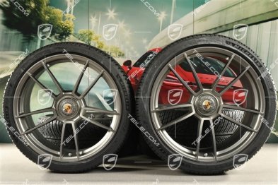 20"+21" Turbo S Winterräder Satz, Zentralverschluss Felgen 8,5J x 20 ET40 + 11J x 21 ET66 + NEUE Michelin Winterreifen 245/35 R20 + 305/30 R21, platinum seidenmatt