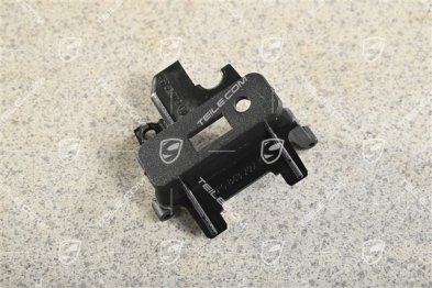 Aufnahme für Multimedia-Schnitstelle USB / AUX