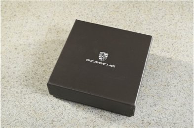 Plakietka na kratkę – Racing – Ltd.
