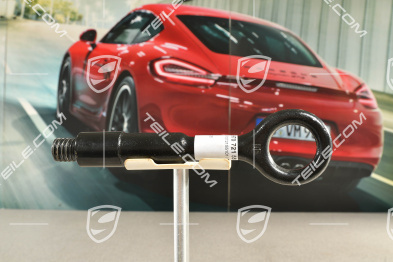 Towing lug / hook