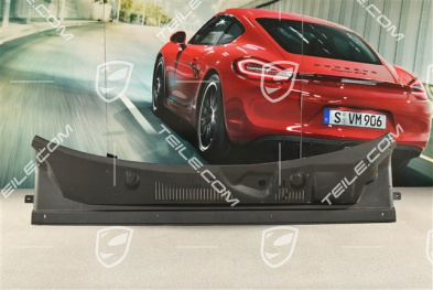 Maserati 4200 Osłona podszybia przedniego (plastikowa), czarna