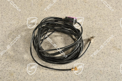Connection cable between aerial amplifier and control unit, L