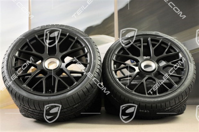 20" Turbo S Zentralverschluss Winterräder Satz für Turbo S / GTS, Felgen 8,5J x 20 ET51 + 11J x 20 ET59 + NEUE Pirelli Sottozero II Winterreifen 245/35 R20+295/30 R20, RDK-Sensoren, schwarz seidenmatt