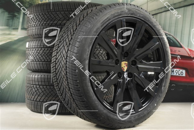 20" Taycan Tequipment Design Winterräder Satz, Felgen 9J x 20 ET54 + 11J x 20 ET60, Goodyear Winterreifen 245/45 R20 + 285/40 R20