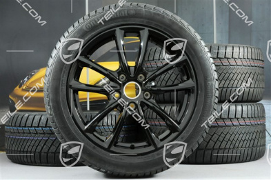 19-inch winter wheels set "Panamera S", rims 9J x 19 ET64 + 10,5 J x 19 ET62 + Continental ContiWinterContact PS830 P winter tyres 265/45 R19 + 295/40 R19, in black high gloss