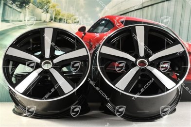 22" Komplet felg Cayenne Exclusive Design Sport, 10J x 22 ET48 +11,5J x 22 ET61, czarny wysoki połysk