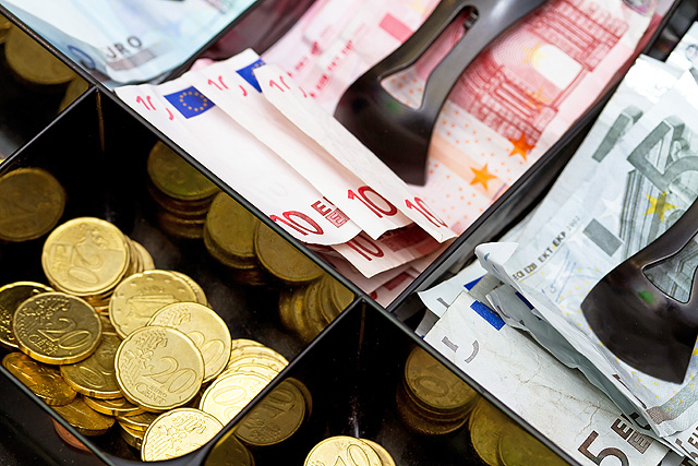Barzahlung an der Kasse